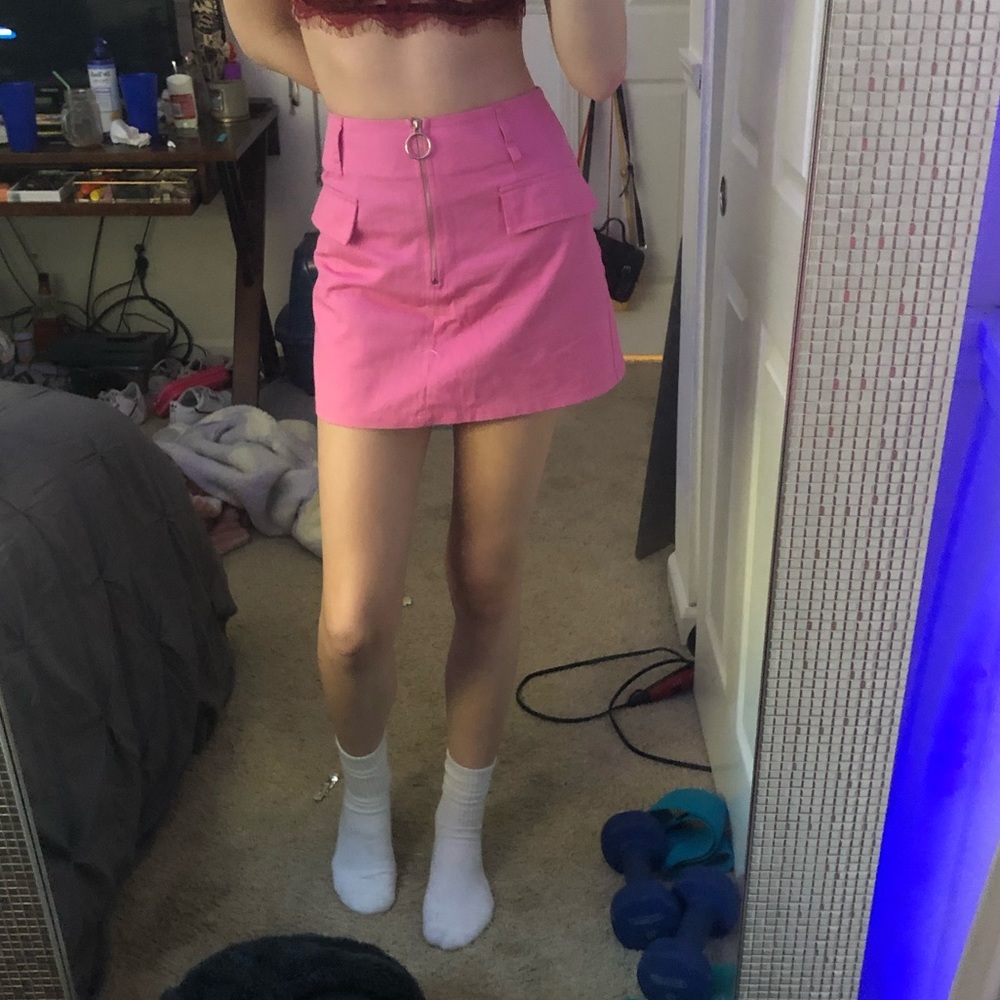 pink skirt
